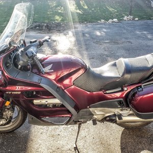 ST1100a.jpg