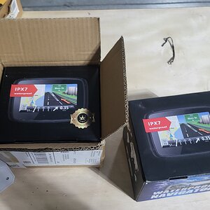 Ottocast (new) and Tenbaba (old)