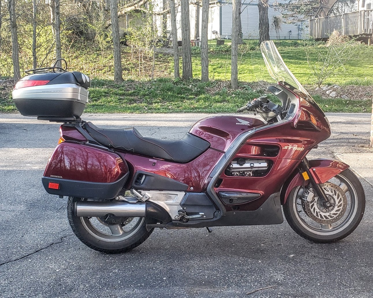 ST1100.jpg