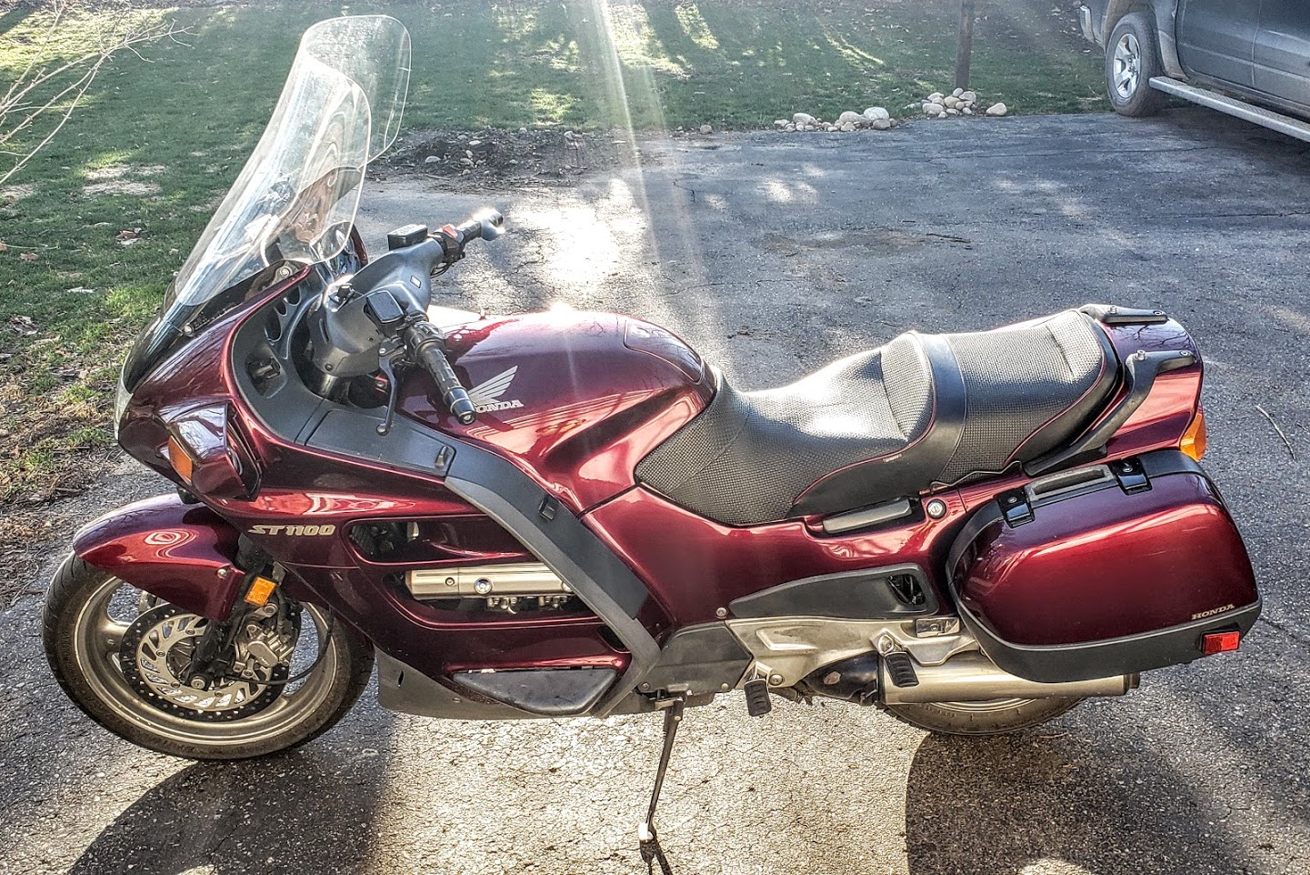 ST1100a.jpg